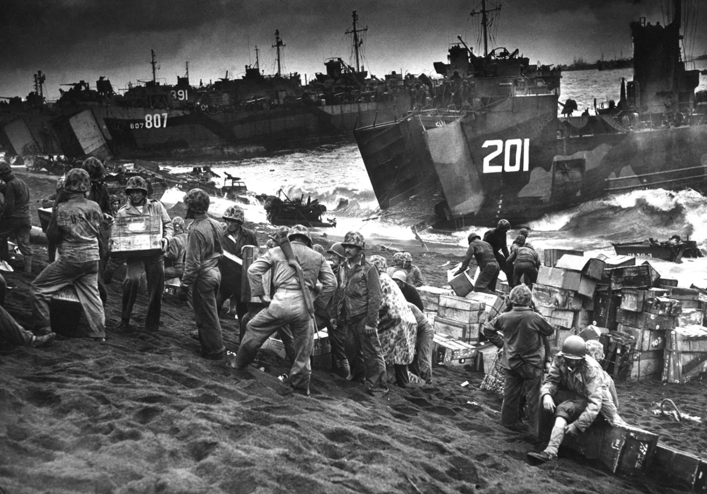 Historia z COBI. Bitwa o Iwo Jimę 1945 r., czyli niezwykle wysoka cena jaką przyszło zapłacić Amerykanom za strategicznie ważne lądowisko na Pacyfiku